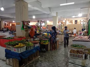 Sejumlah Pedagang Eks Pasir Gintung Keluhkan Dagangan Sepi Pengunjung